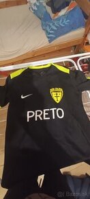 Predám futbalový dres a bundu MŠK Žilina