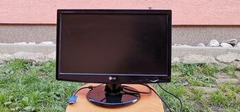 LG FLATRON  W2043S  20"