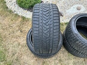 Zimné 4ks pneu PIRELLI SOTTOZERO 3  R19