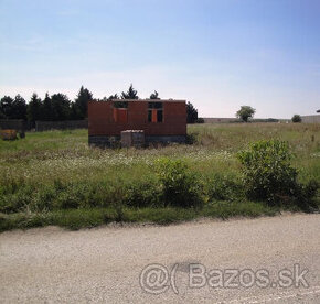 predaj pozemok Veľký Lapáš - 1