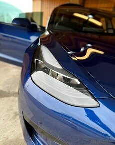 2022 Tesla Model 3 SR+