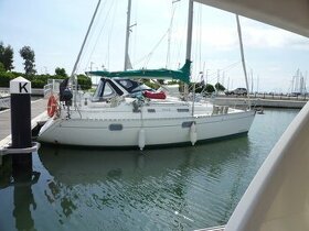 Plachetnice BENETEAU OCEANIS 351