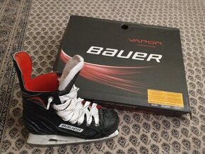 Korcule Bauer Vapor X300 JR velkost 3R, velkost EU36