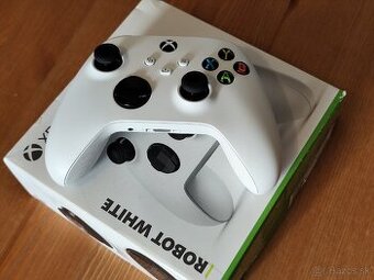 Gamepad ovládač na XBox series, Xbox one