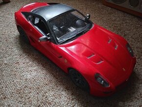 RC auto Ferrari 1:14 mierka