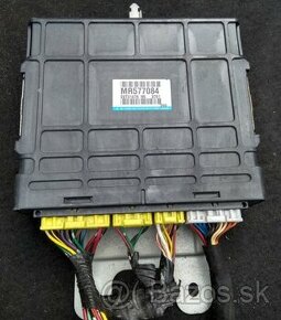 Riadiaca jednotka motora ECU Mitsubishi L200 OE MR577084