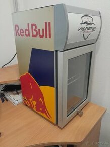 Chladnička Redbull