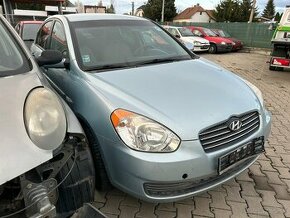 Lacno rozpredám Hyundai Accent 1999-2005 na náhradné diely