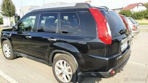 Nissan X Trail