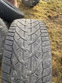 Zimne pneumatiky 225/40 r18