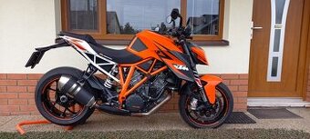 ktm 1290 superduke r