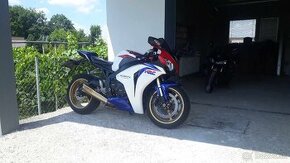 Honda CBR 1000rr SC59