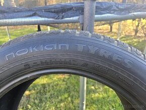 Nokia Tyres WR SUV4 255/50 R19