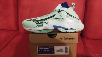 Mizuno Wave lighting Neo 3