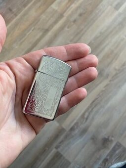 Luxusný zapaľovač Zippo Bradford