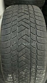 275/45 R21