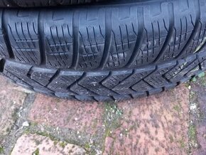 Zimne pneumatiky Pirelli 215/65/r17