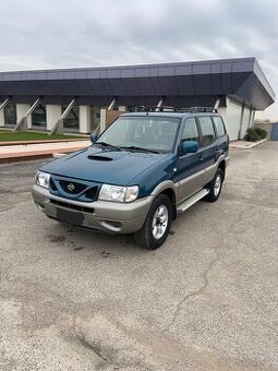 NISSAN TERRANO 2.7 TDI