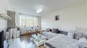 Nad Jazerom  pekný 3-izbový byt ul. Jenisejská,67 m², loggia