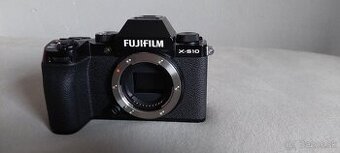 Fujifilm X-S10