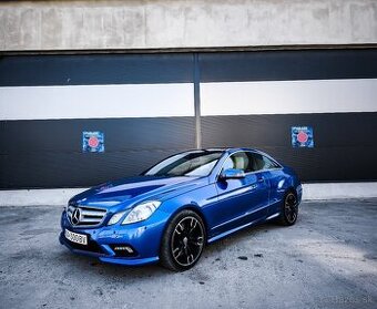 Mercedes Benz E500 V8 Coupe 5500cm3 285kw Atmosféra