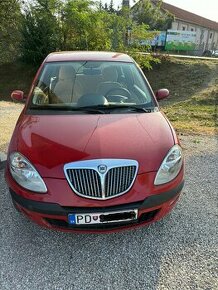 Lancia ypsilon - 1