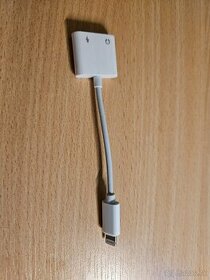 Predám redukciu z lightning na 3,5mm a lightning pre Apple