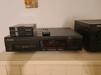 AV receiver Denon AVR-S960H, model z r.2022