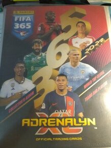 Futbalový album adrenalyn FIFA 365 2024 dozbieraný album