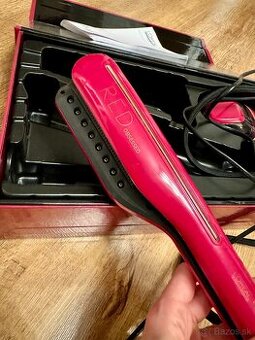 Loréal SteamPod 2.0 Limited Edition Red Obsessed Retail