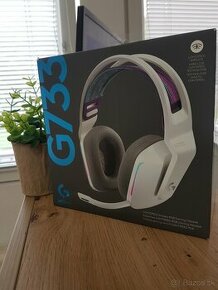 Logitech g733