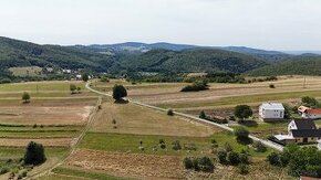 KU KOREŇOM/VEĽKORYSÝ POZEMOK 4,3ha V SRDCI OBCE MALÁ LEHOTA