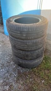 Michelin 195/66 R15 - 1