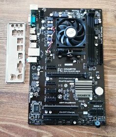 Gigabyte GA-F2A55-DS3 - socket FM2