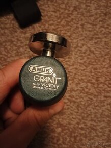 Abus Granit victory zámok