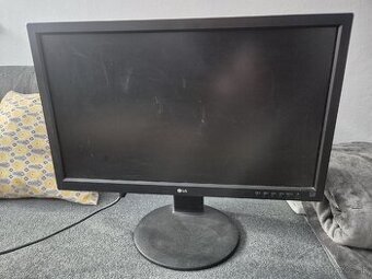 predám monitor LG 23"