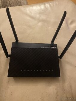 Router Asus DSL-AC55U.