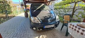 Renault Scenic - 1