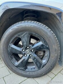 Bridgestone 225/60 R18 104H