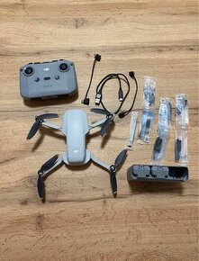 Dron DJI mini 2