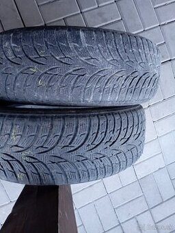 2ks zimné 185/60R15 Nokian