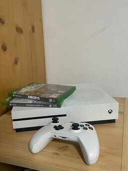 xbox one s 500gb + 2 hry - 1