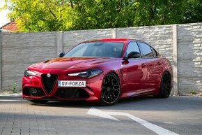 Alfa Romeo Giulia 2.9 Twin Turbo V6 510 AT QV - 1