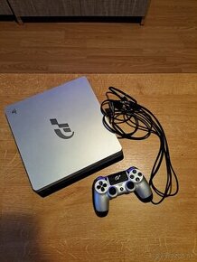 PS4 slim