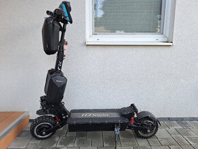 Elektrická kolobežka - FLJ scooter s výkonom 7000W