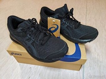 Asics nové.