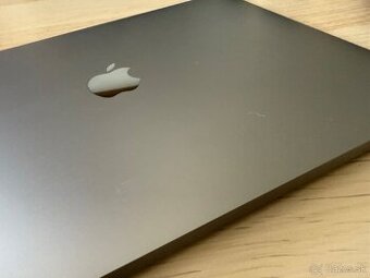 Macbook Air 13 2020 500GB TOP STAV s mysou