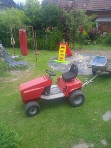 Záhradný traktor