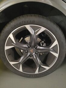 Predám letné Gumy Goodyear EAGLE F1 ASYMMETRIC 5 245/40 R19