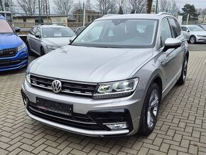 VW Tiguan DSG R Line LED WEBASTO HUD NAVI TAŽNÉ